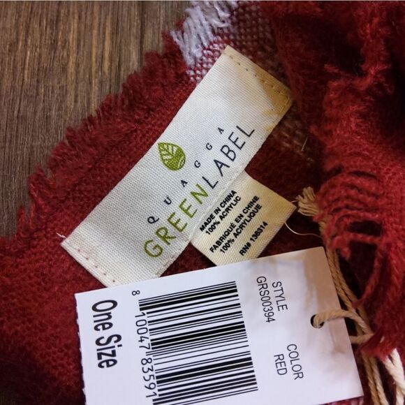 Quagga Blanket Wrap in Red Buffalo Checkered - Picture 6 of 13